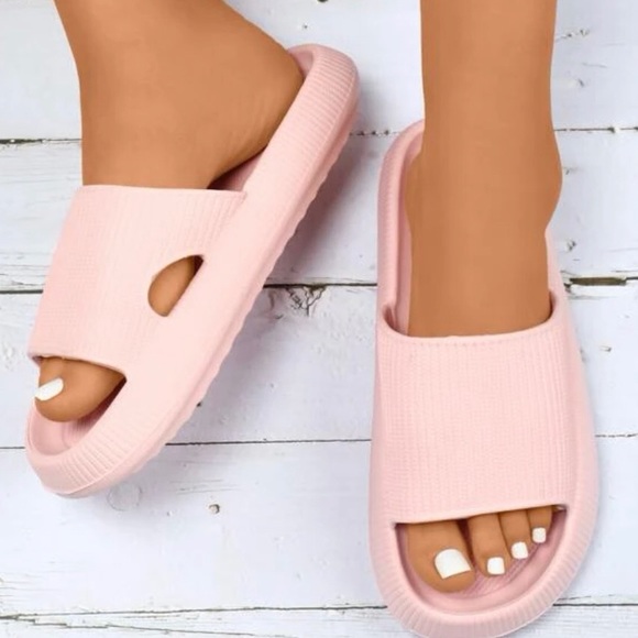 Pink Cloud Slides - Picture 6 of 6